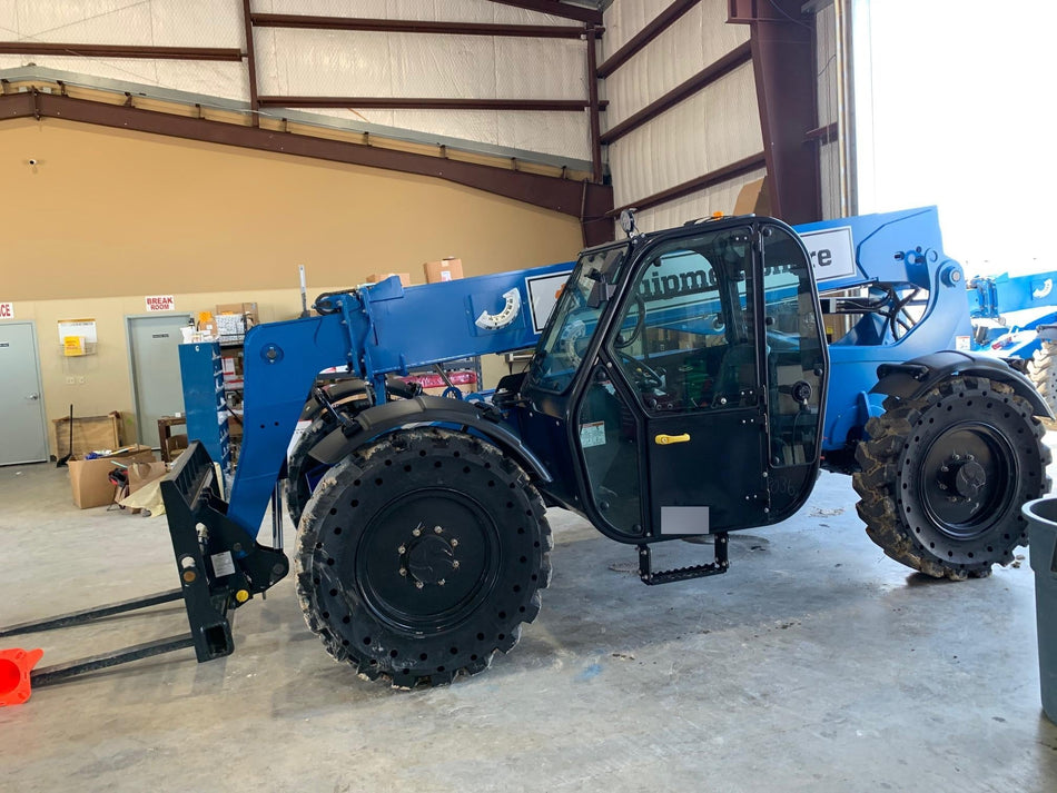 2020 Genie GTH-636 Cab/Heat/Air, Solid Tires, Work Lights, Beacon, Aux Hydraulics, Back up Alarm