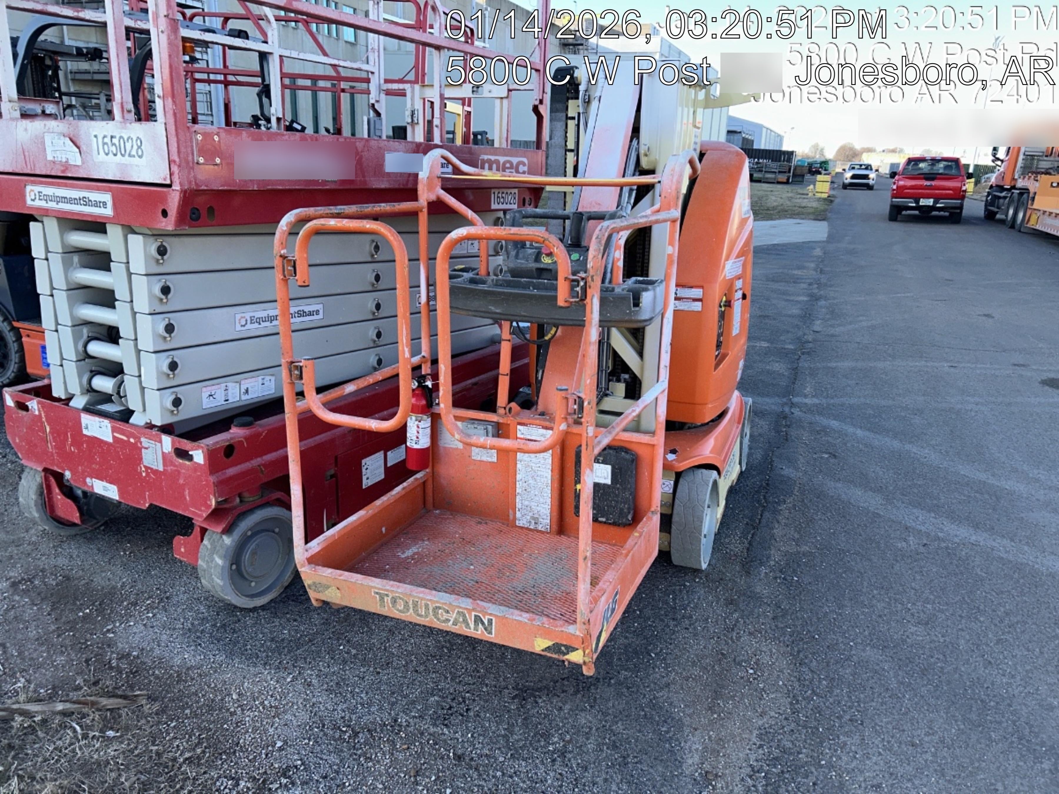 2022 JLG 26E
