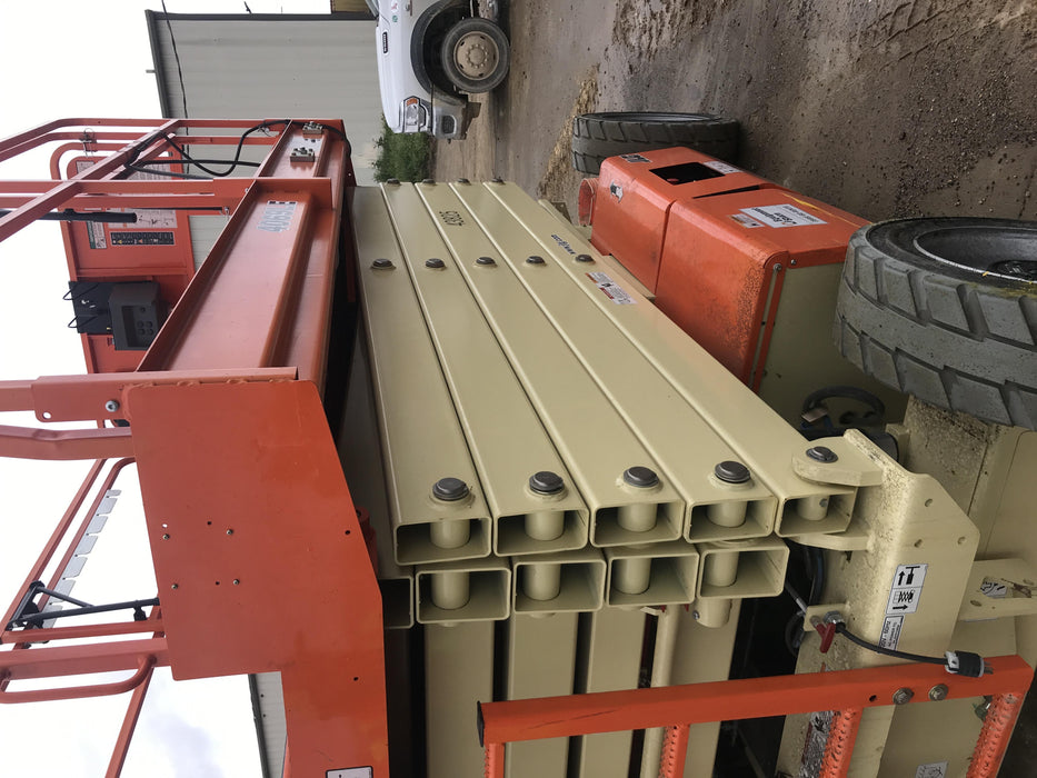 2019 JLG 4069LE Solid Non Marking Tires, Rotating Beacon