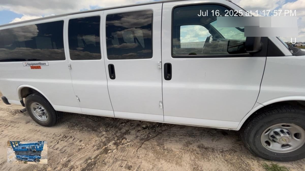 2023 CHEVROLET Express Van - Rental