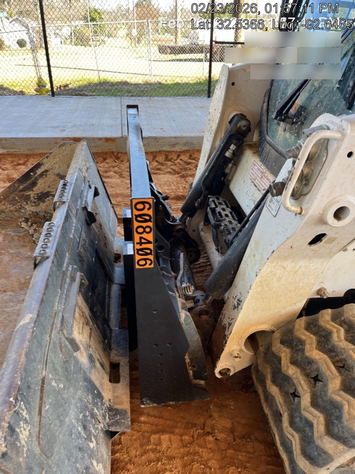2025 ARROW MATERIAL HANDLING 72" Pallet Forks - Arrow