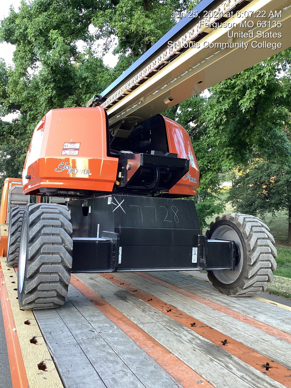 2024 JLG 660SJ