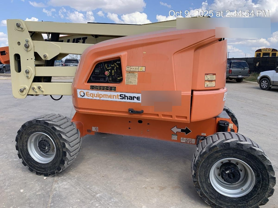 2019 JLG 450AJ