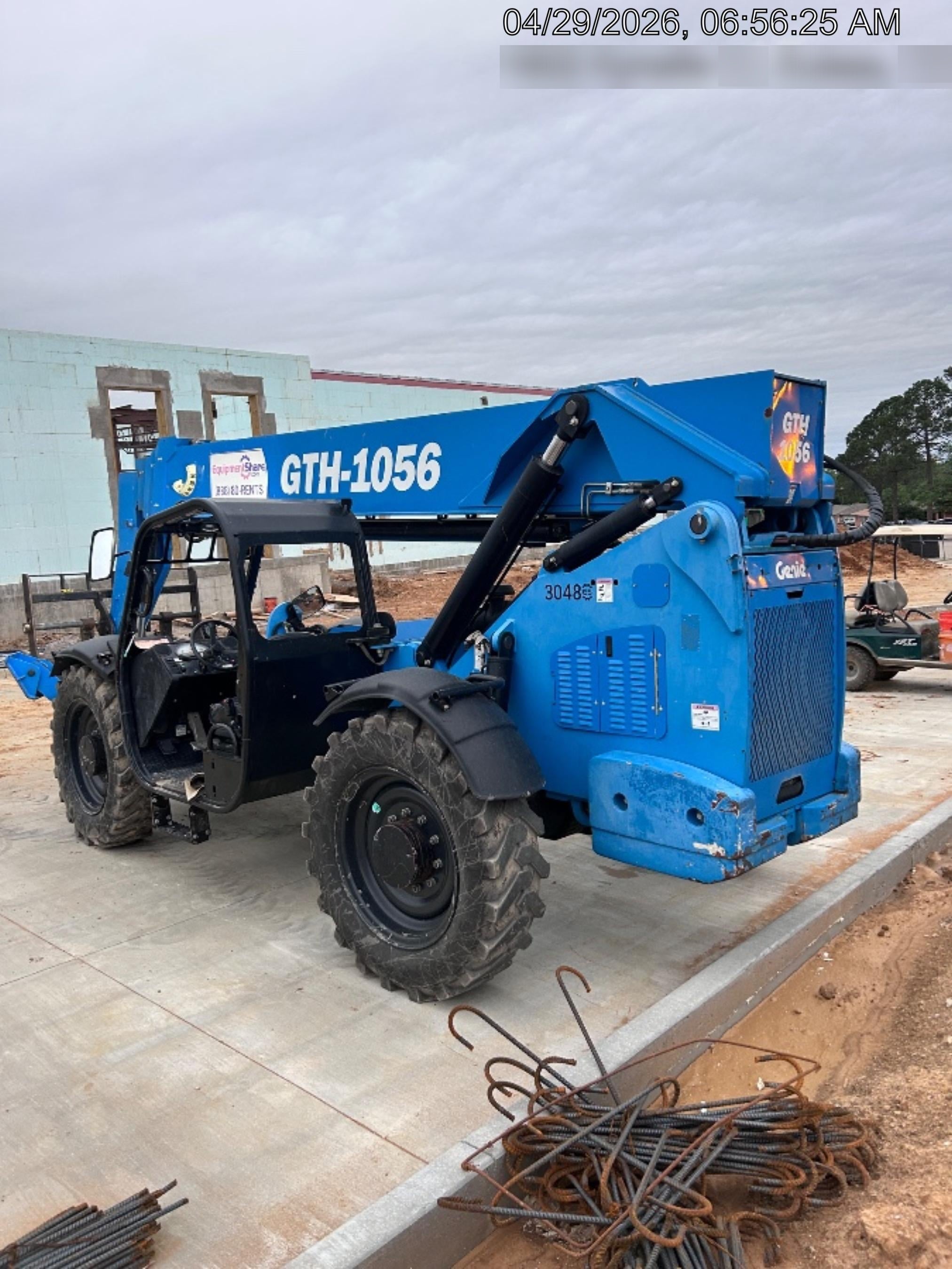 2017 GENIE GTH-1056
