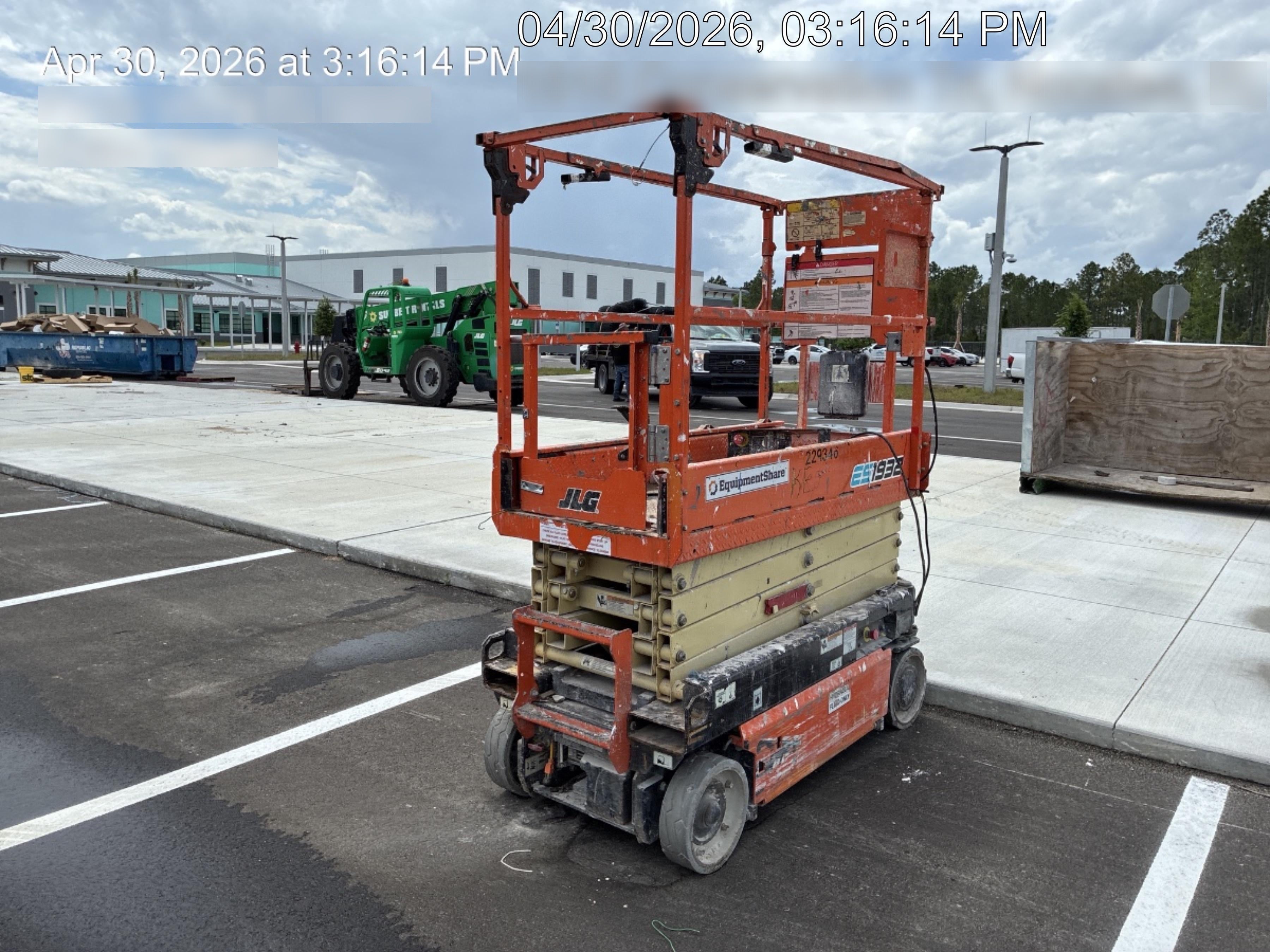 2022 JLG ES1932