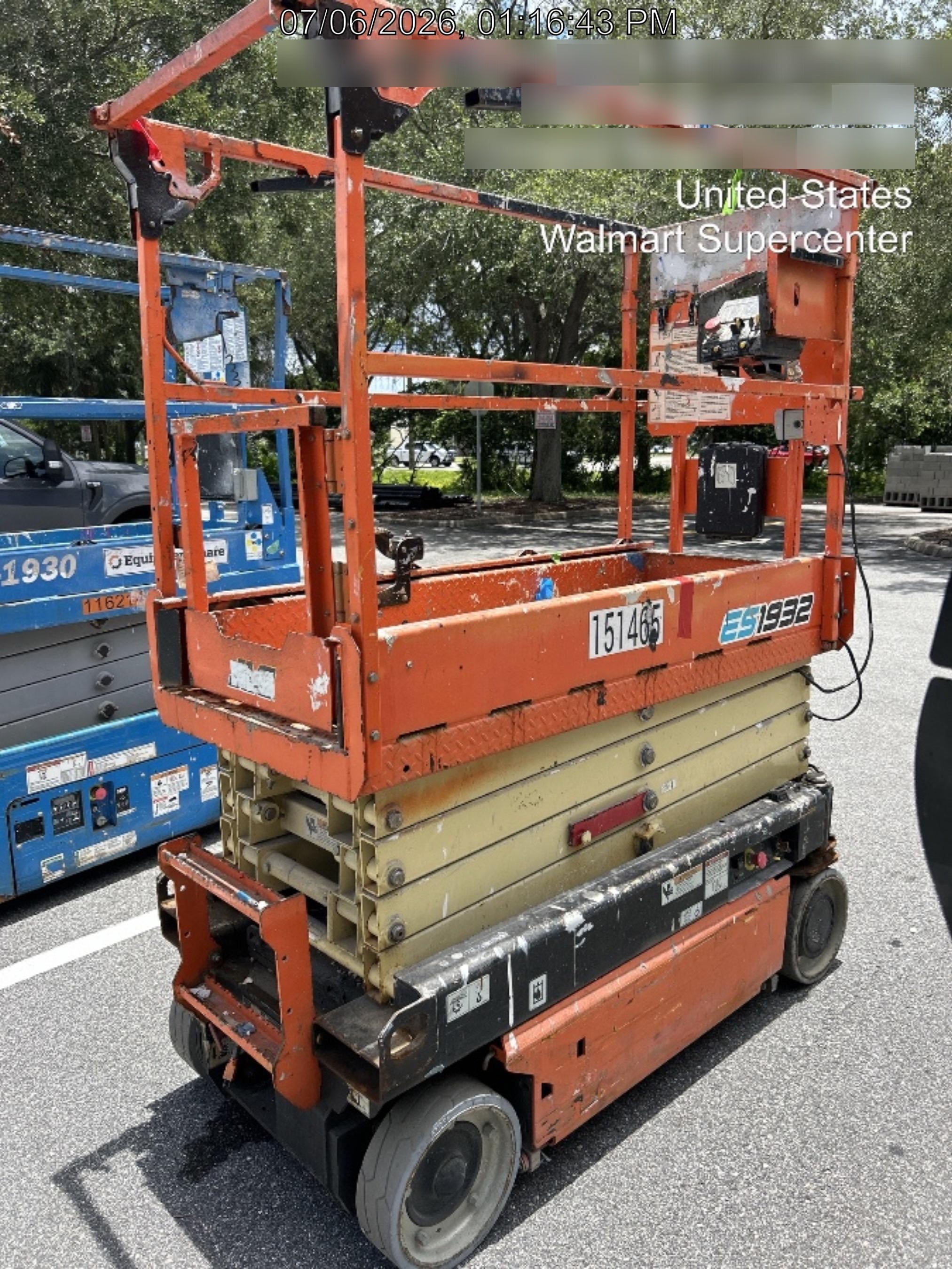 2021 JLG ES1932
