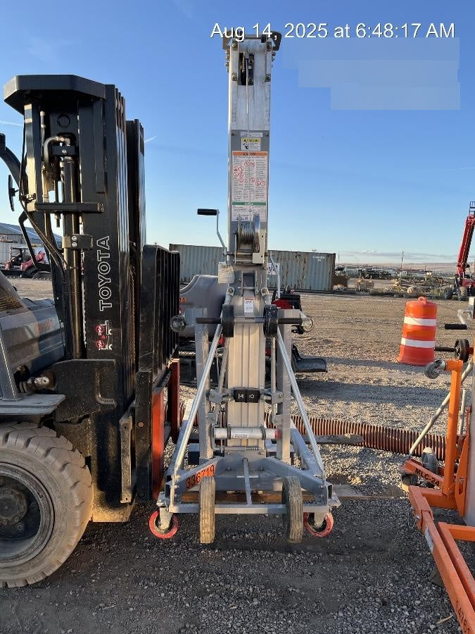 2023 GENIE SLC-24