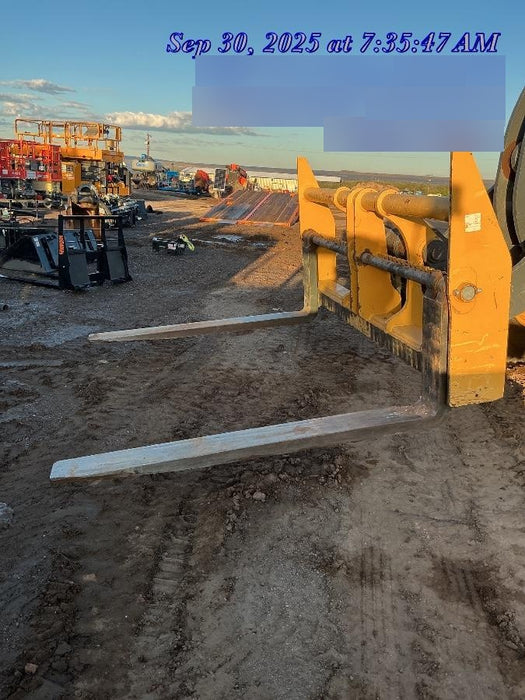 2020 JOHN DEERE 96" Loader Fork Carriage - John Deere