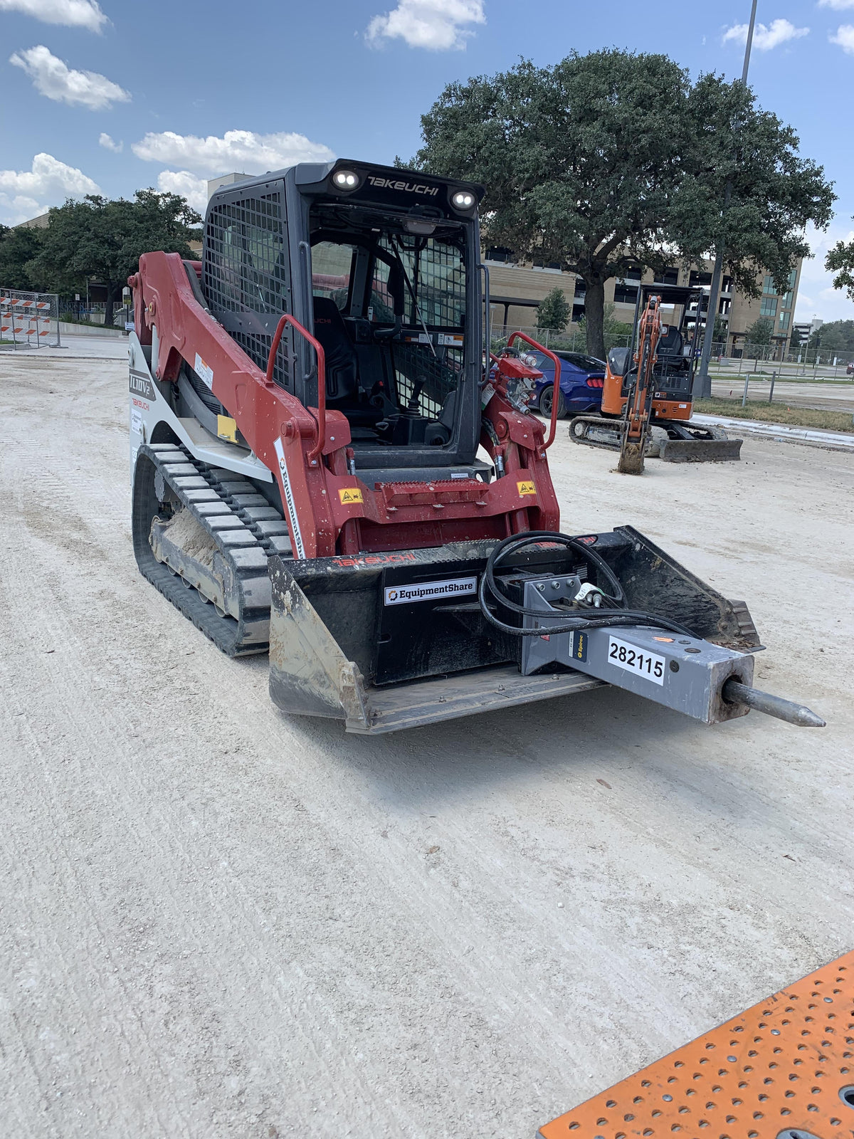 2023 TAKEUCHI TL10V2-CR