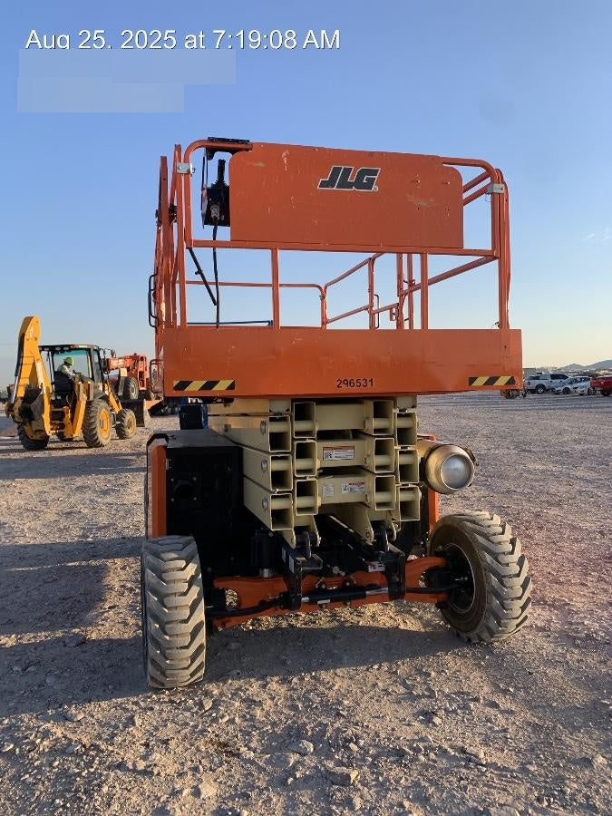 2023 JLG 4394RT