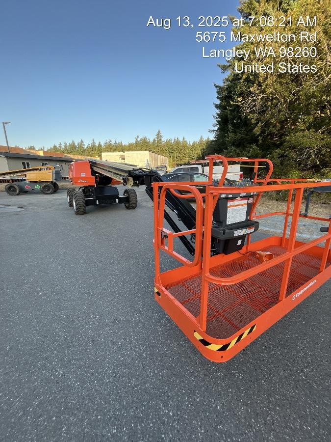 2025 JLG 660SJ