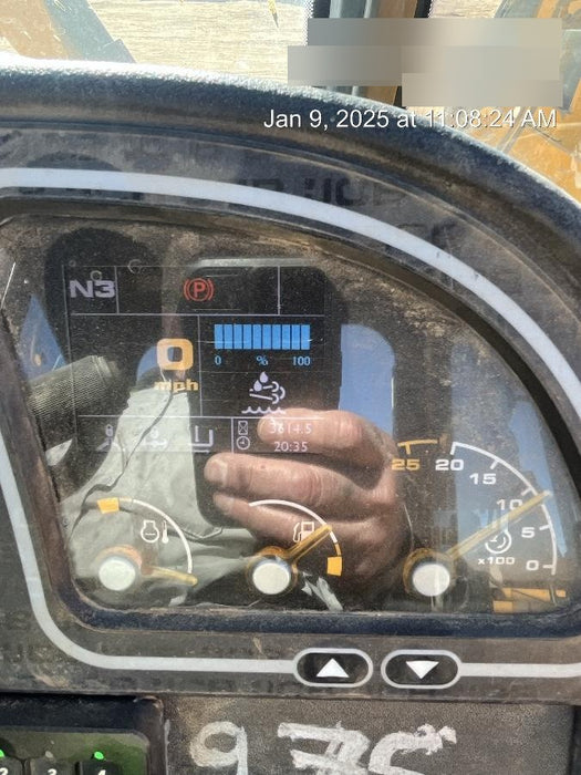 2019 JCB 512-56 Cab/Heat/Air, 109 HP, Solid Tires, STD Worklight, Beacon, Aux Hydraulics, Lifting Eye, Back up Alarm w/66" Carriage/60" Forks