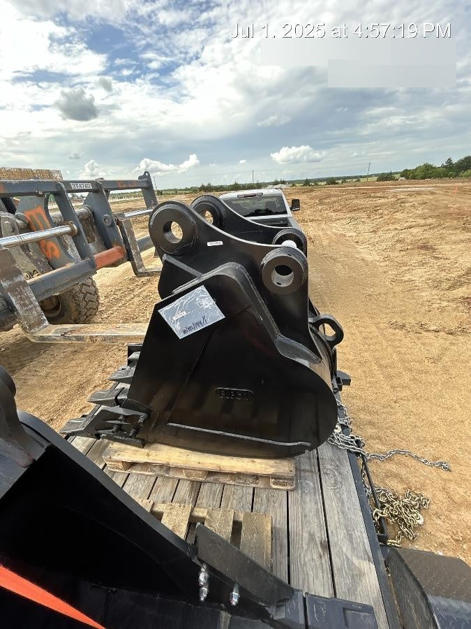 2025 FLECO 36" Bucket - Fleco 80k - 85k