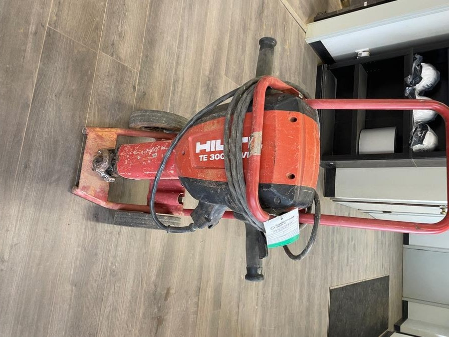 2020 HILTI TE 3000-AVR
