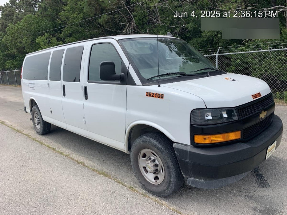 2023 CHEVROLET Express Van - Rental