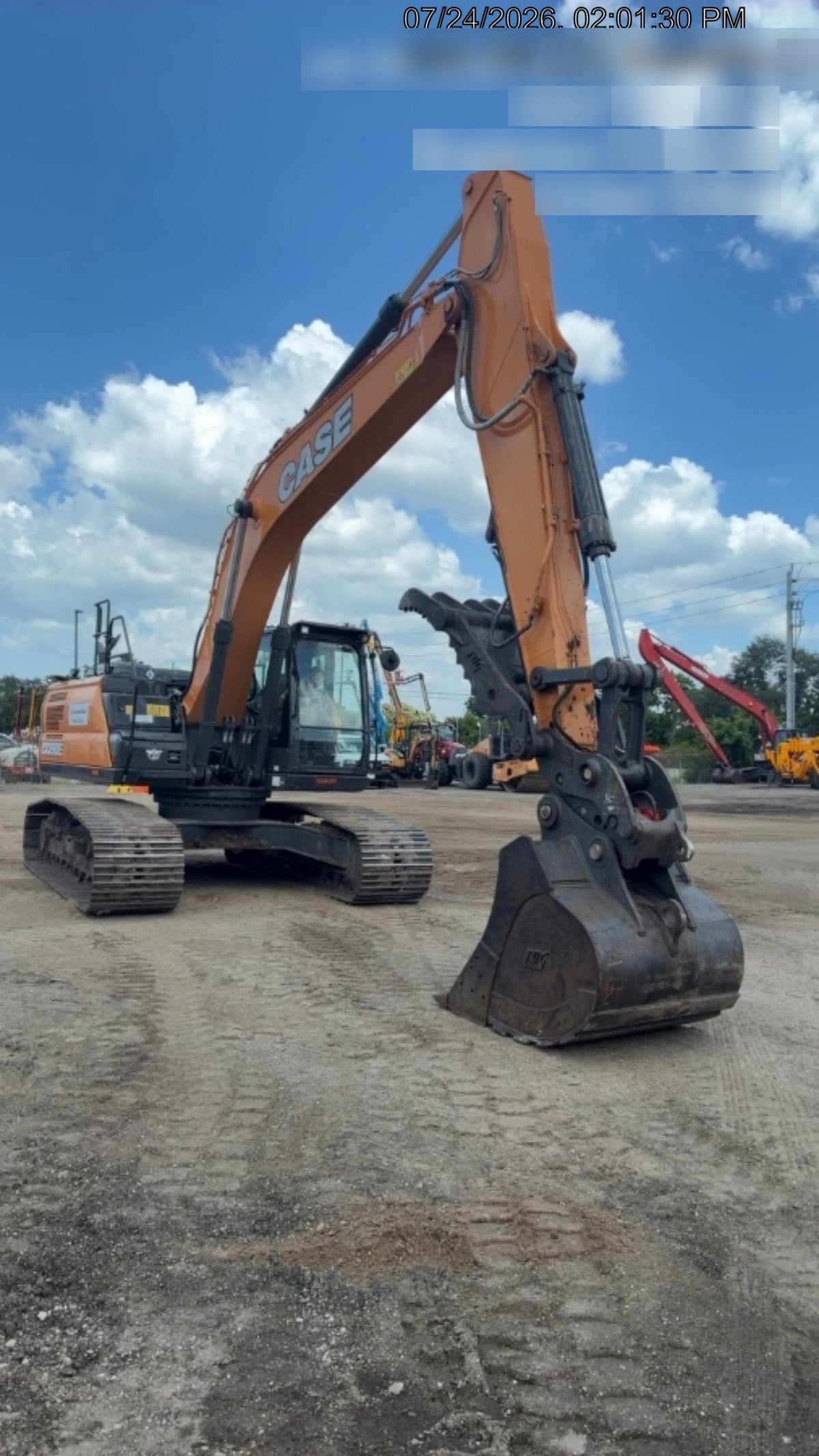2025 CASE CX260E
