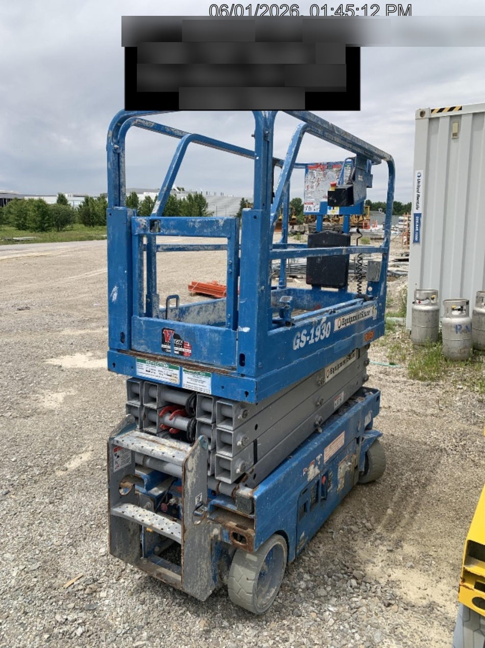 2020 Genie GS-1930 Solid Non Marking Tires, Beacon, Folding rails with half height swing gate