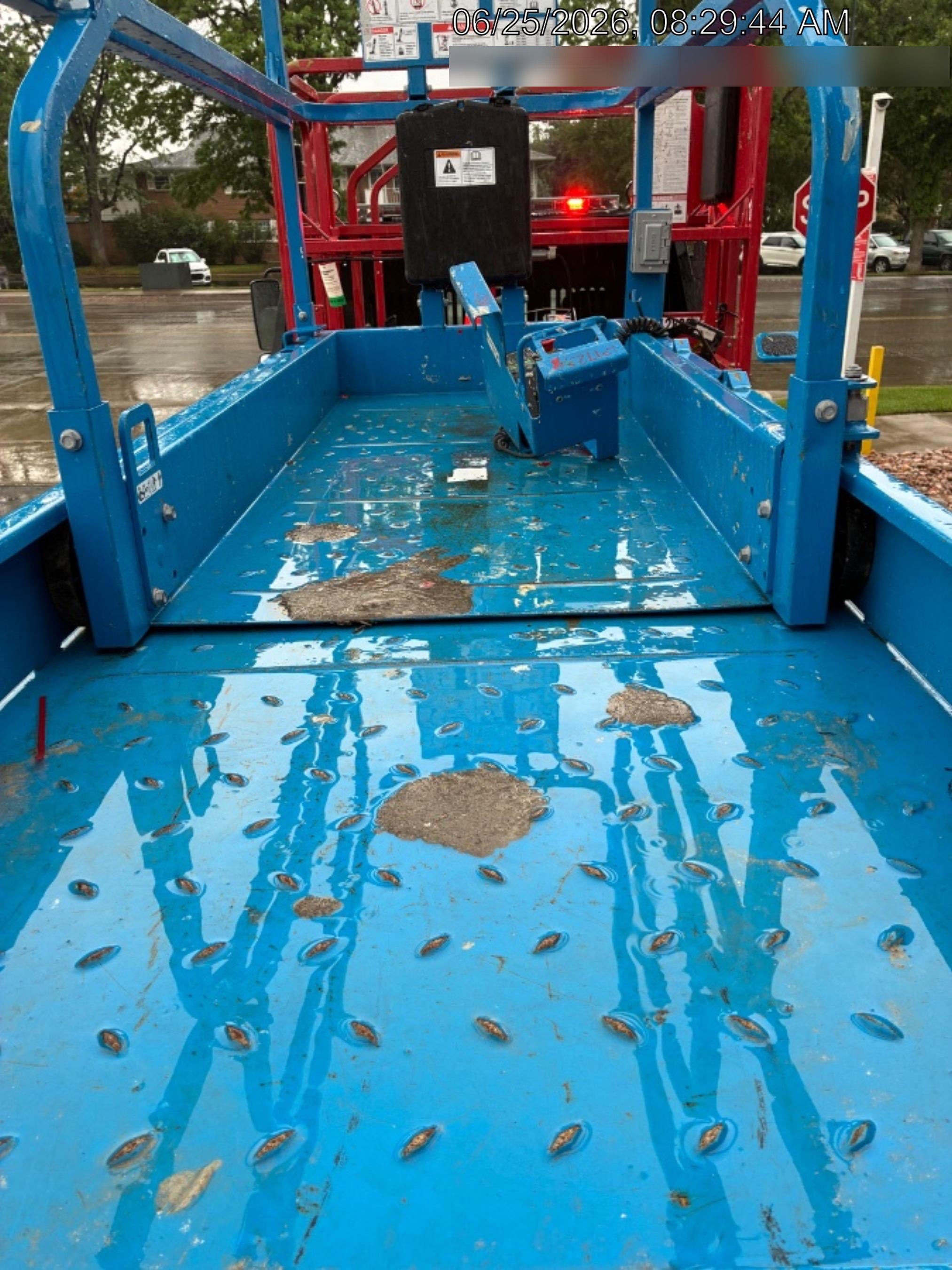 2023 GENIE GS-2632