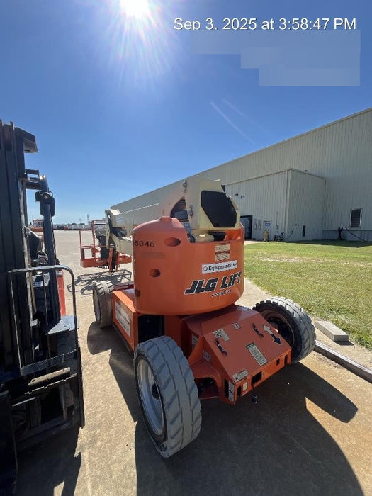 2019 JLG E450AJ