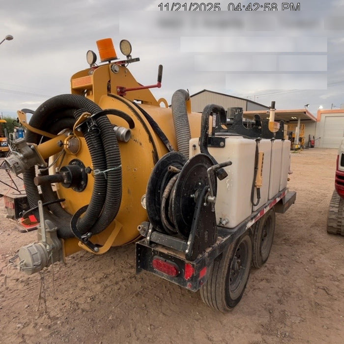 2023 Vac-Tron LP573XDT T4 Koehler Diesel Engine, 500 Gallon Debris Tank, x2 100 Gallon Water Tanks