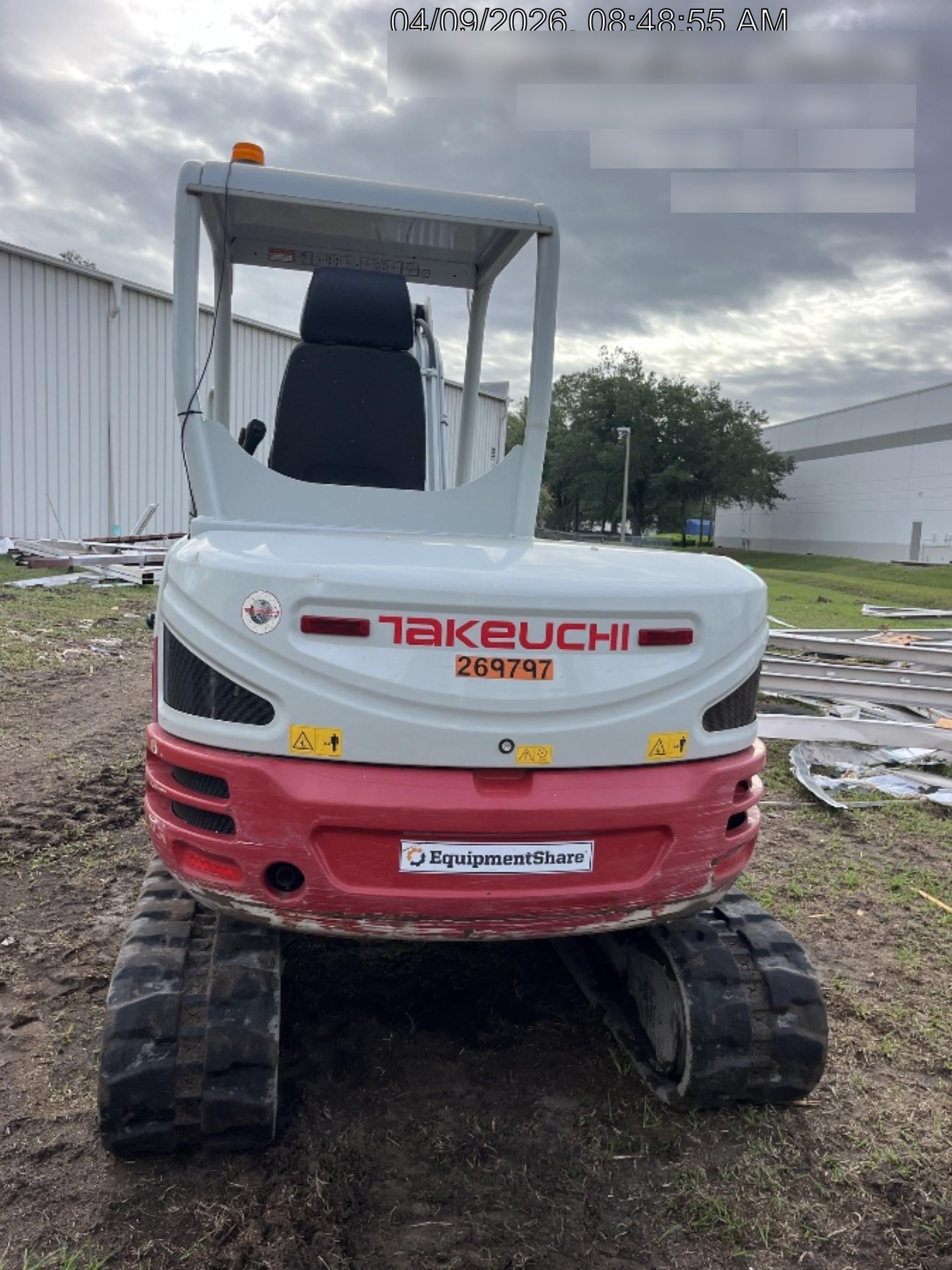 2022 TAKEUCHI TB250-2R