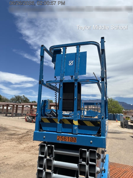 2022 GENIE GS-3232