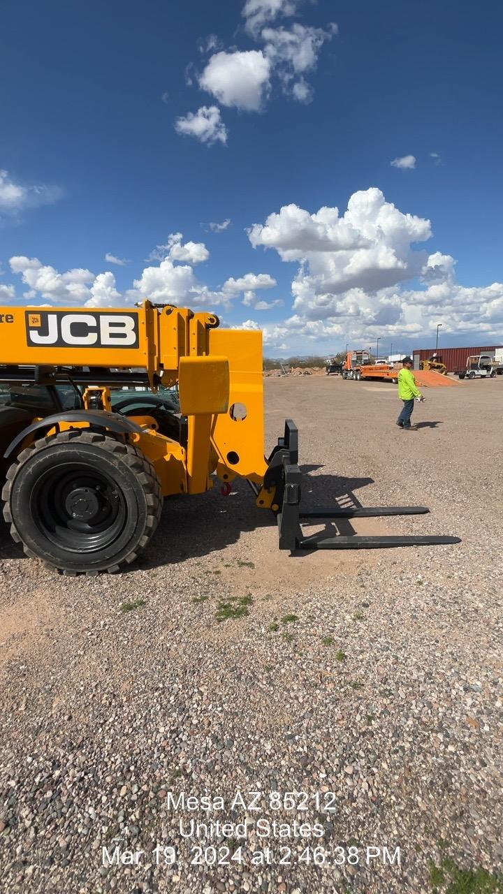 2024 JCB 512-56
