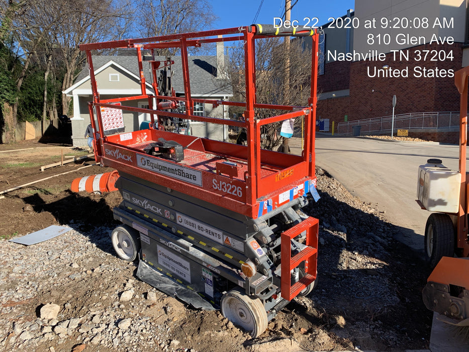 2020 Skyjack SJIII-3226 Solid NM Tires, Half height spring hinged entry gate, Dual Beacons