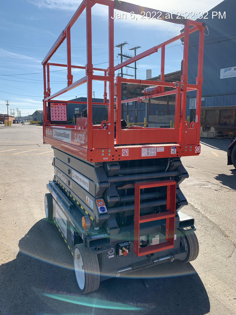 2021 SKYJACK SJ4732