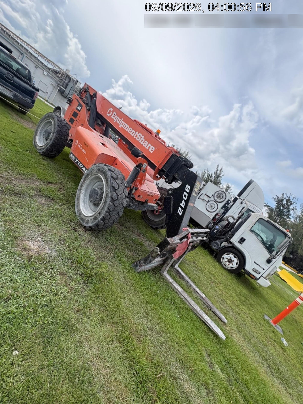 2022 SKYTRAK 8042