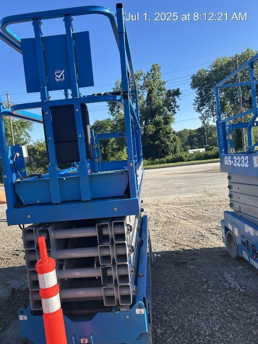 2021 GENIE GS-3232