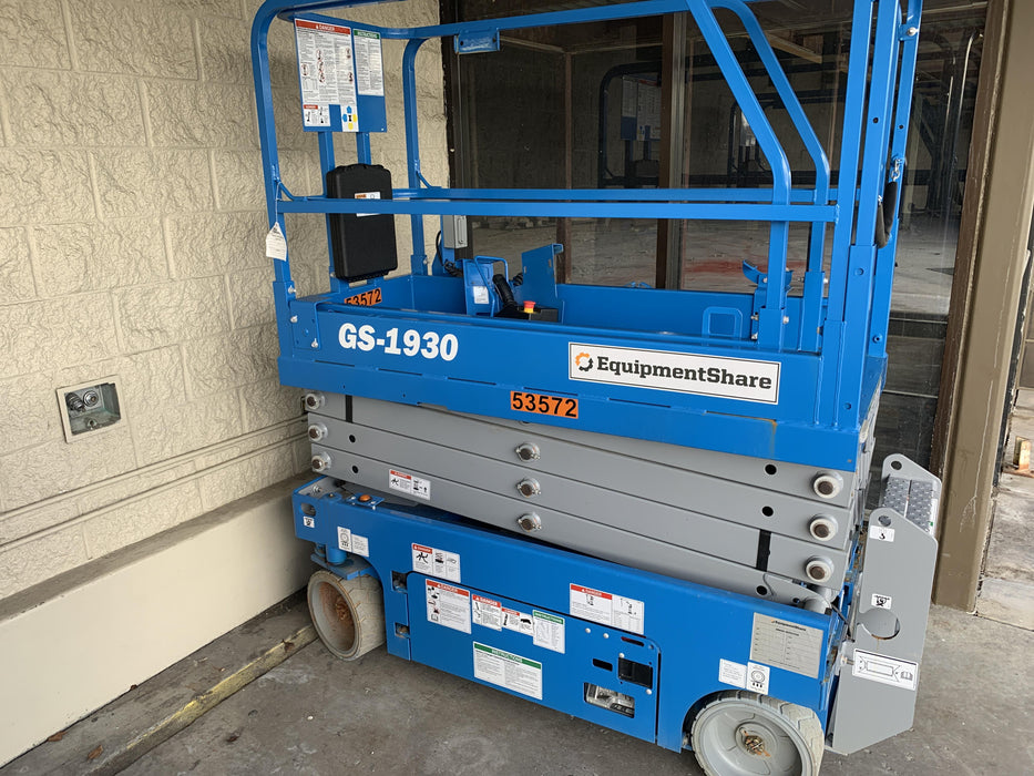 2019 Genie GS-1930 Fixed Rails with Chain Entry