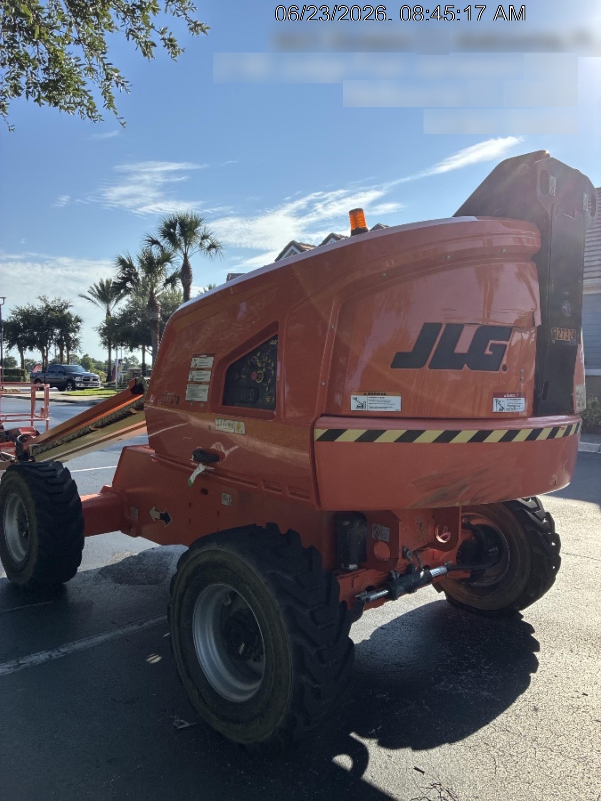 2023 JLG 460SJ