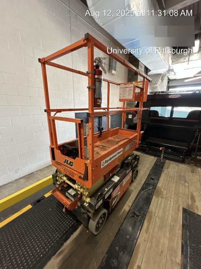 2021 JLG ES1330L