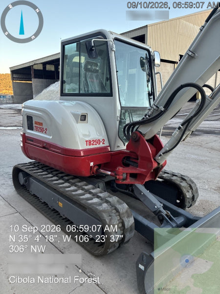 2024 TAKEUCHI TB250-2CR