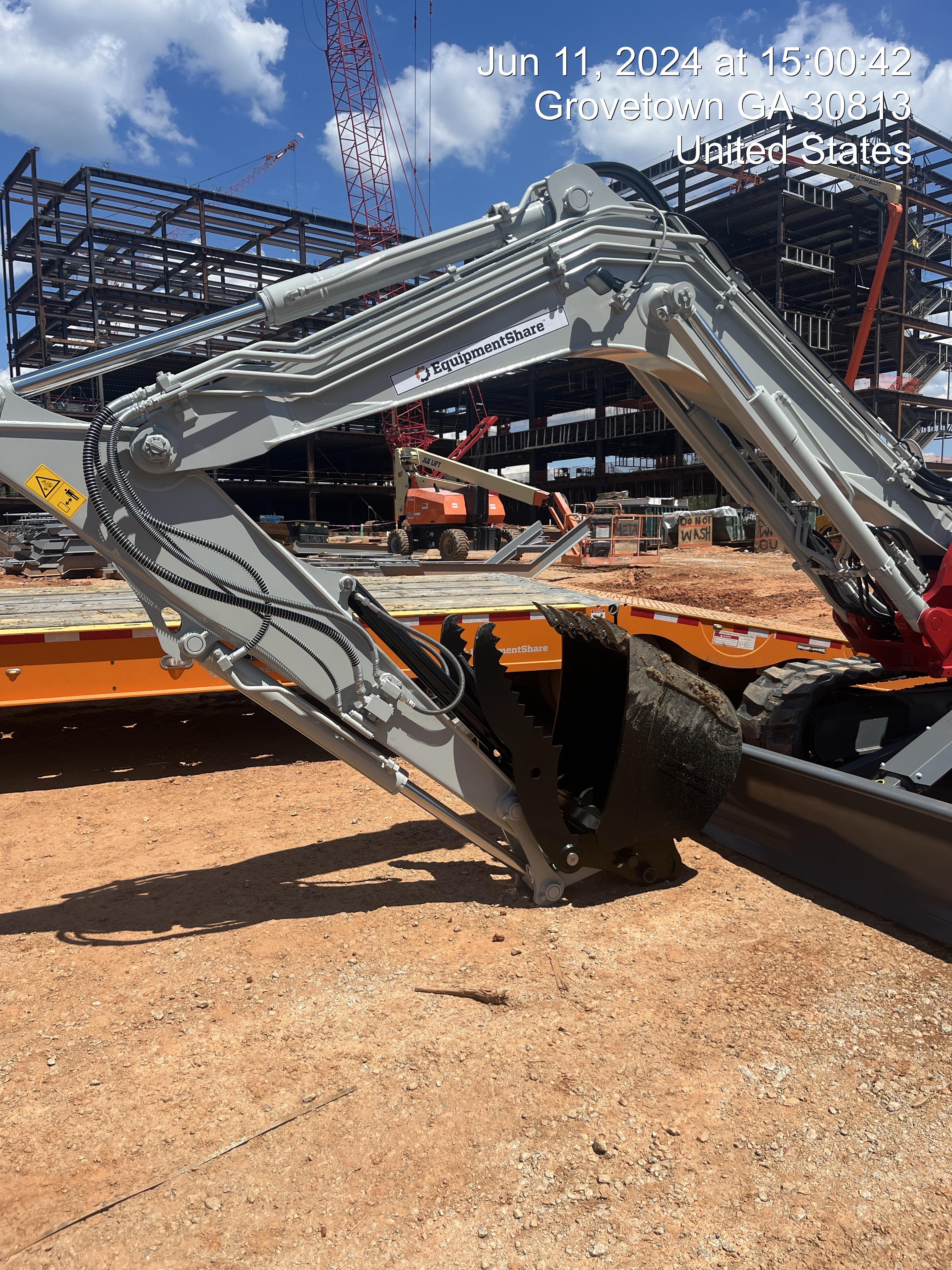 2024 TAKEUCHI TB290-CR