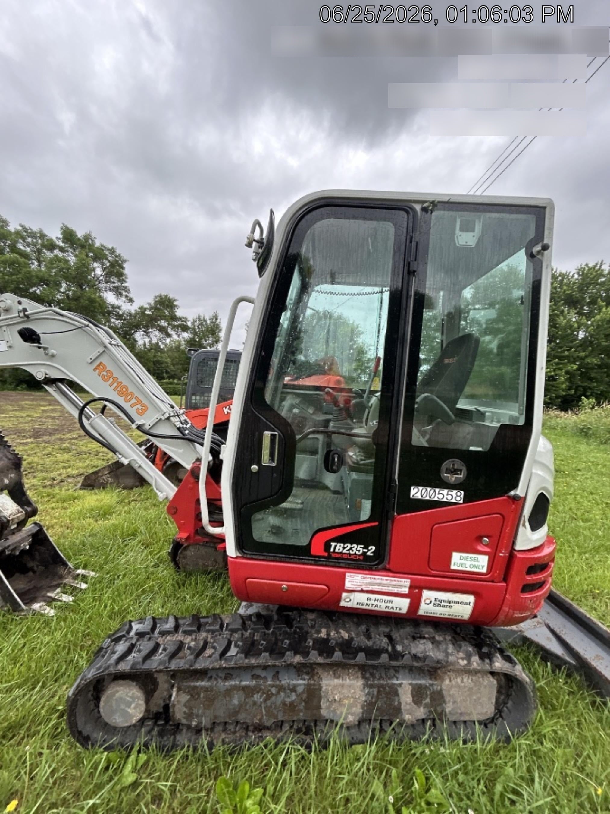 2022 TAKEUCHI TB235-2CR