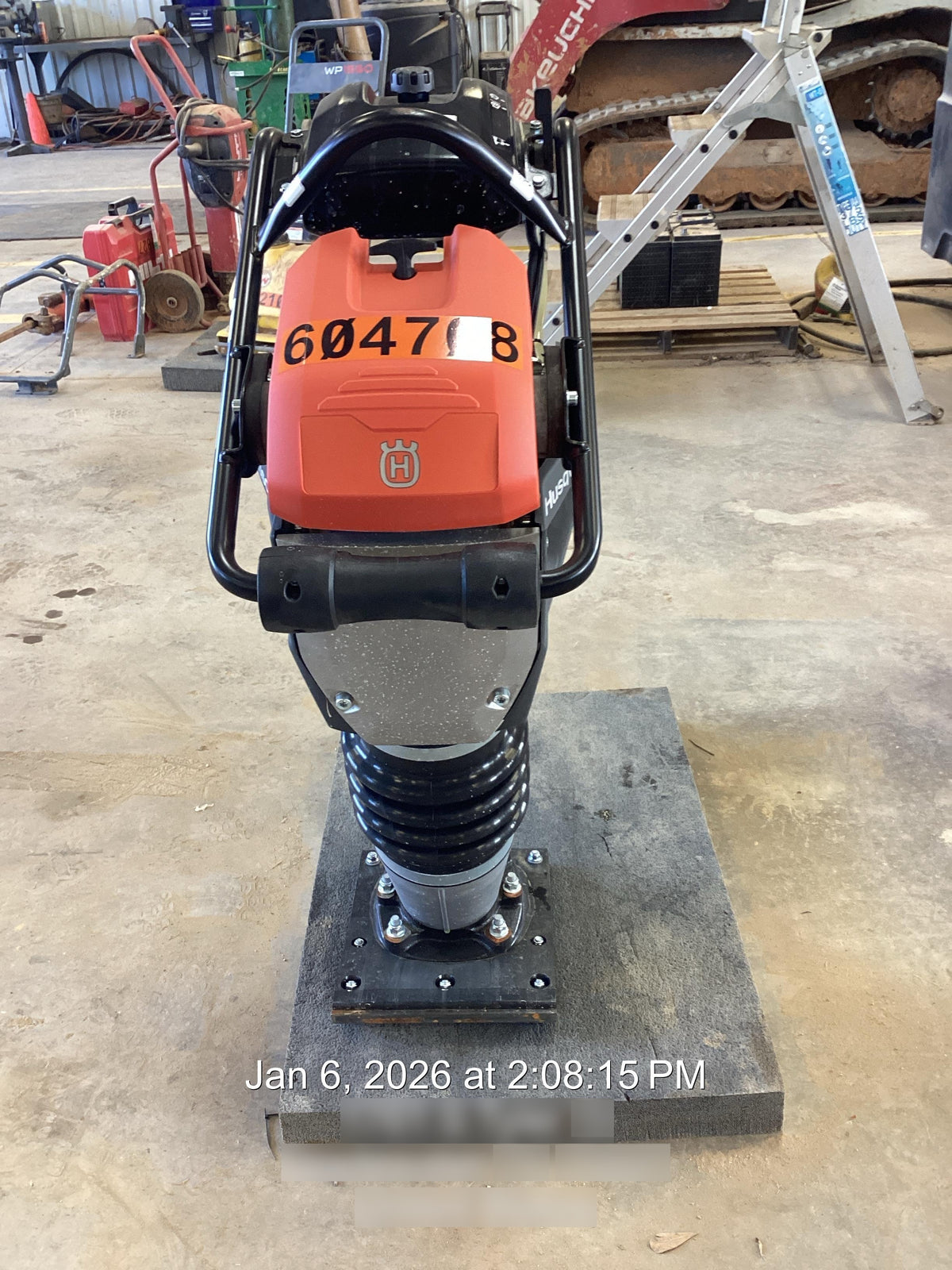 2025 HUSQVARNA LT6005