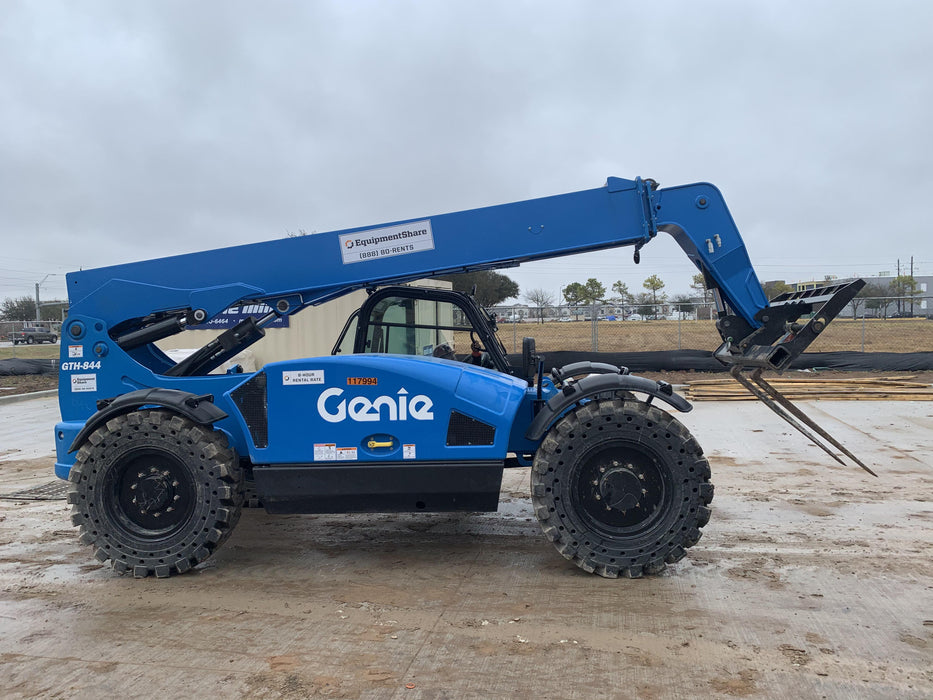 2020 GENIE GTH-844