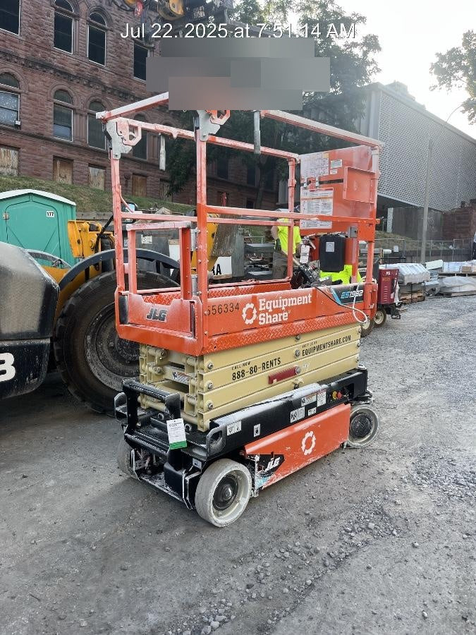 2025 JLG ES1932