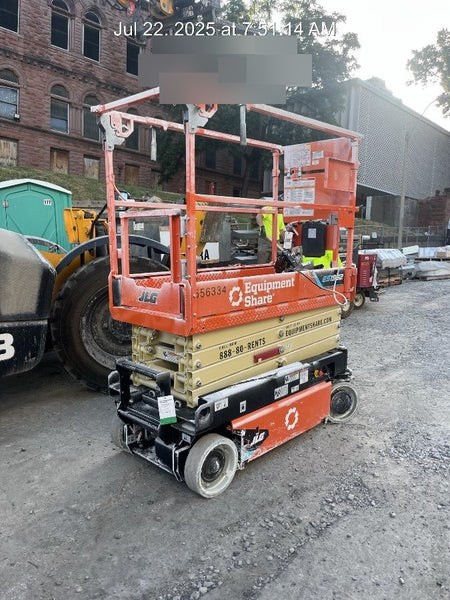2025 JLG ES1932