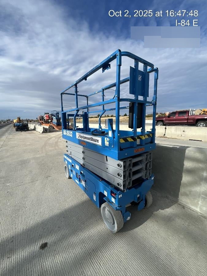 2023 GENIE GS-2632