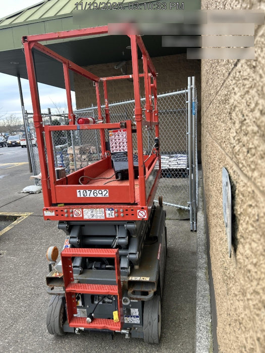 2020 Skyjack SJIII-3219 Solid NM Tires, Half height spring hinged entry gate, Dual Beacons, 800W Inverter