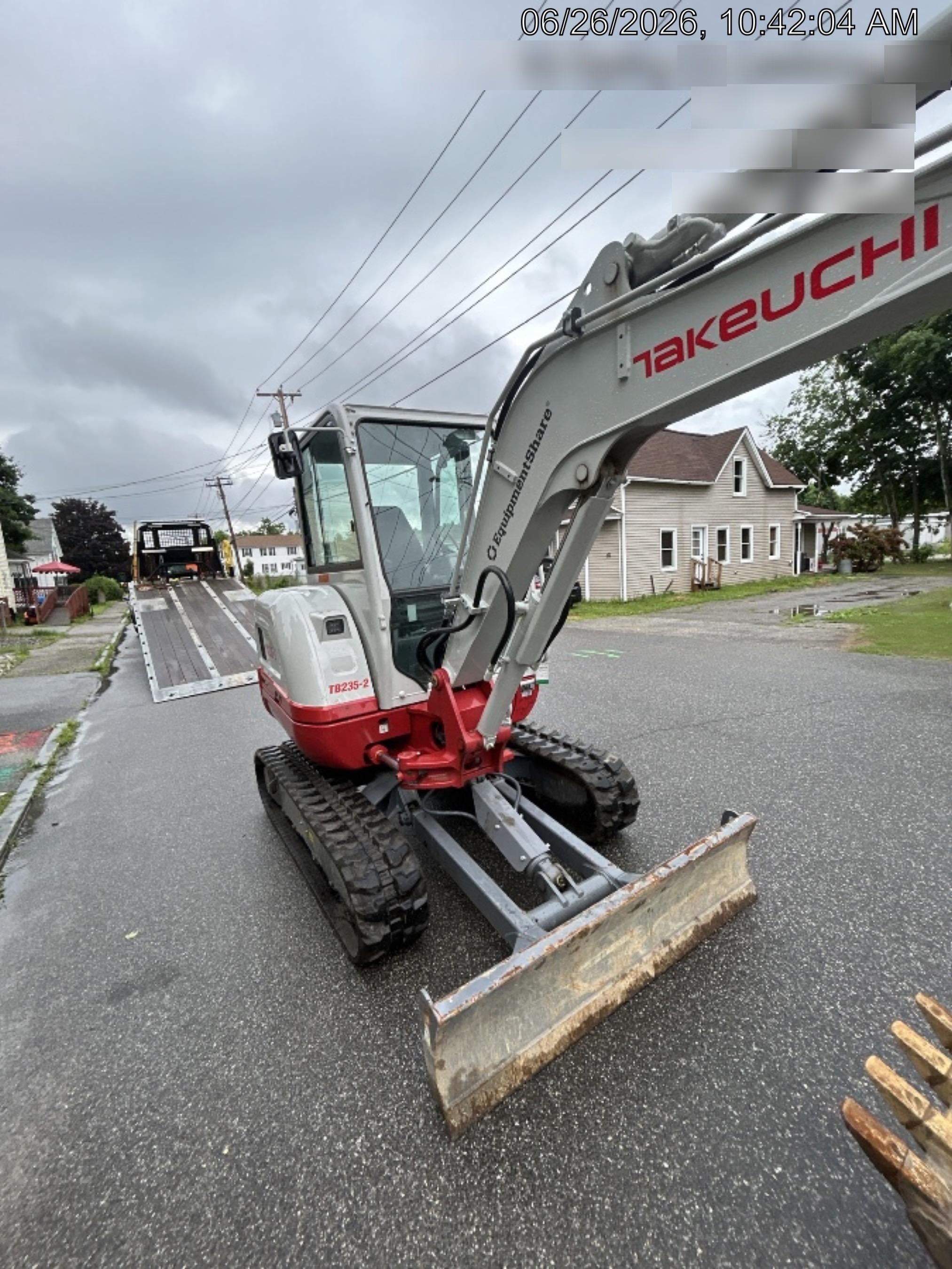 2025 TAKEUCHI TB235-2CR