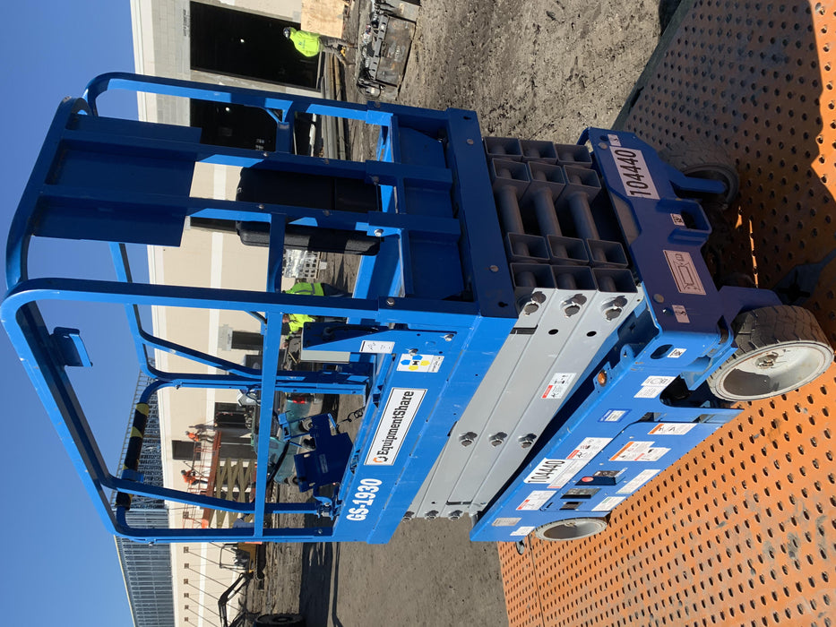 2020 Genie GS-1930 Fixed rails with chain entry gate - Pre A92.20