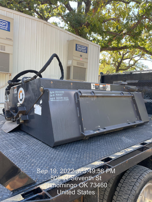 2019 PALADIN Sweepster SB72