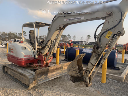 2021 TAKEUCHI TB250-2