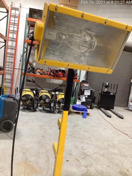 2020 BULLDOG 1000W Light Cart