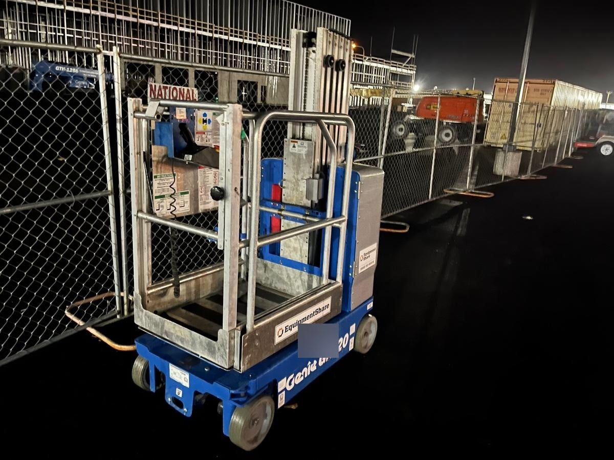 2019 GENIE GR-20