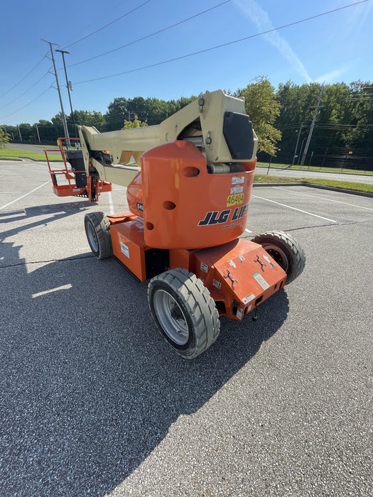 2019 JLG E450AJ